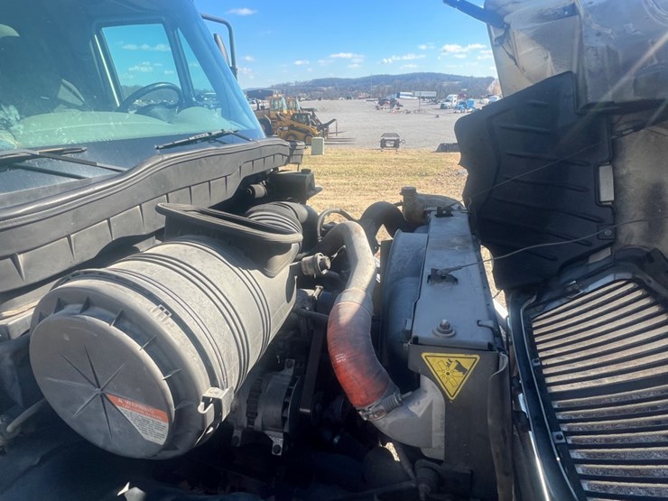 #30907-•-2008-international-durastar-4300m7-24'-single-axle-image-15