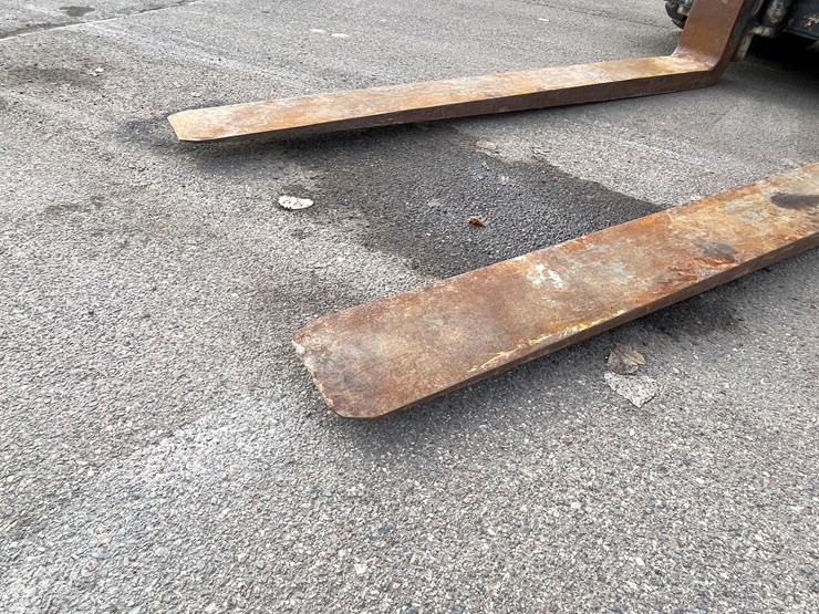 #106-•-2018-kalmar-dcg-120-12-diesel-forklift-image-10