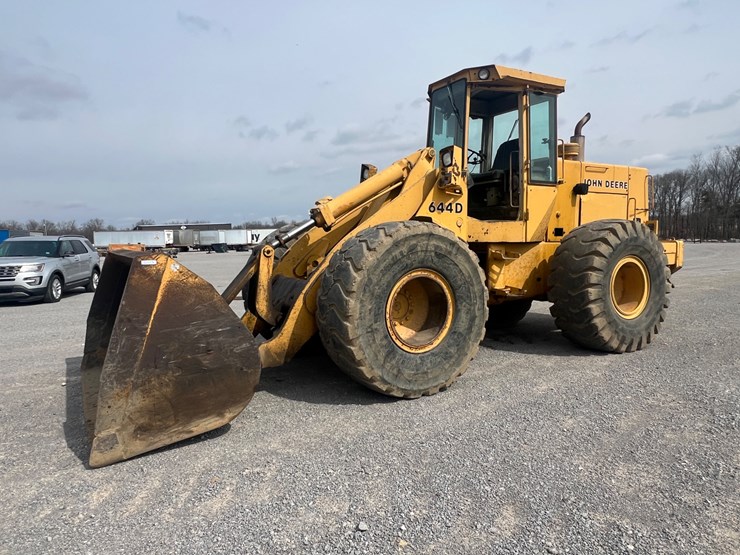 1992-john-deere-644-image-1