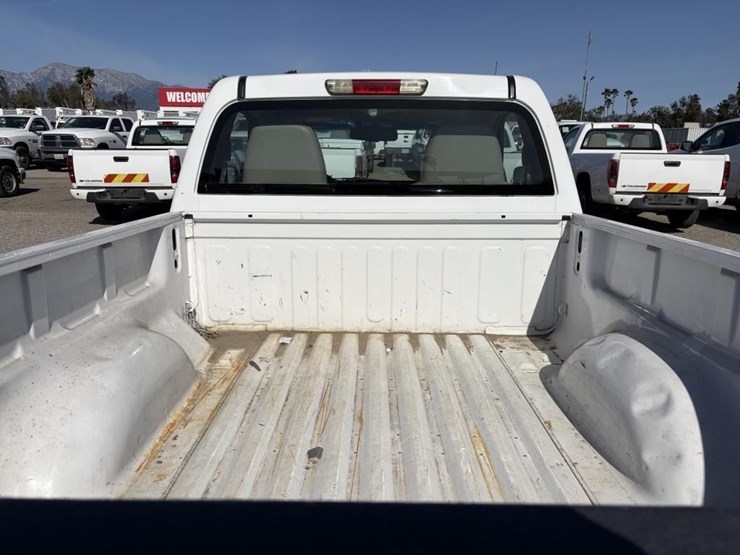 2011-chevrolet-colorado-image-21