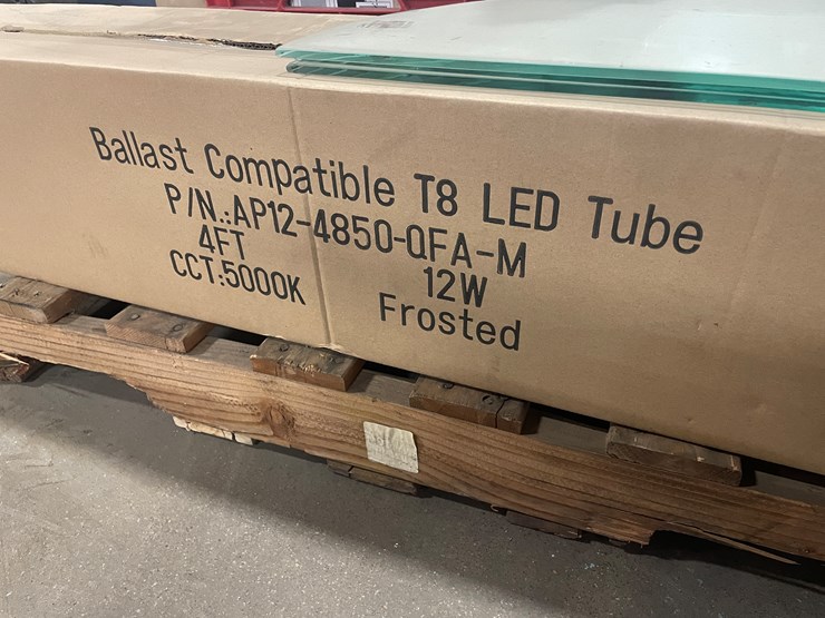 #7657-•-assorted-shop-items-and-supplies-image-20