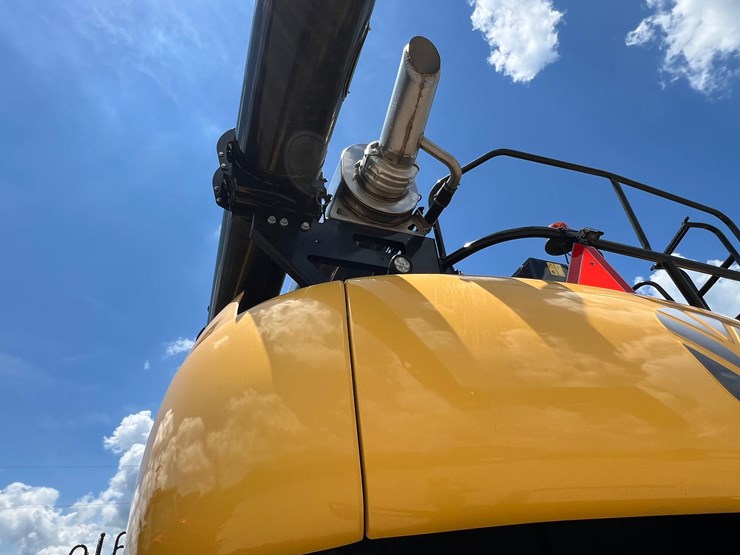 2023-new-holland-cr10.90-image-61