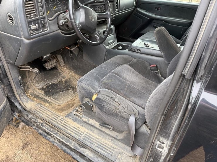 2000-chevrolet-1500-image-10