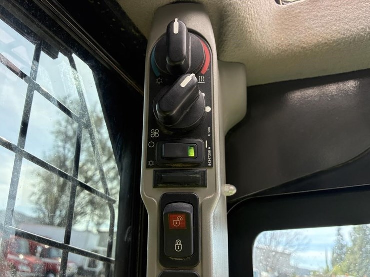 2019-case-tv370-image-14