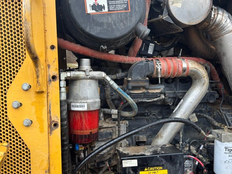 2022-tigercat-610e-image-75