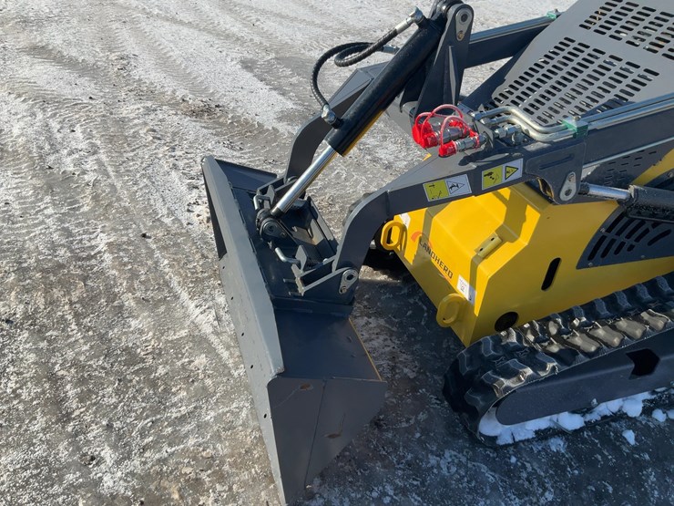 #1014-•-unused-landhero-t460-mini-skid-steer-loader-image-10