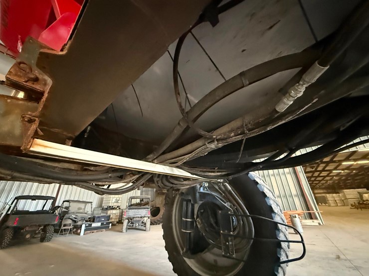 2022-white-251-image-31