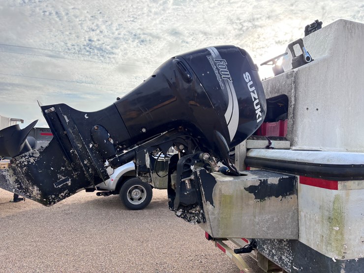 #1416-•-21-foot-cat-work-boat-|-no-title-image-25