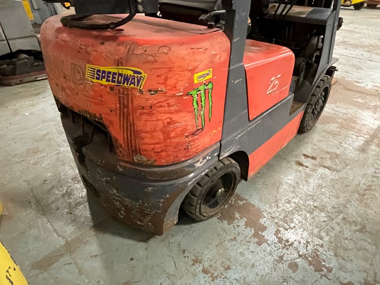 #170-•-world-lift-254-propane-forklift-image-19