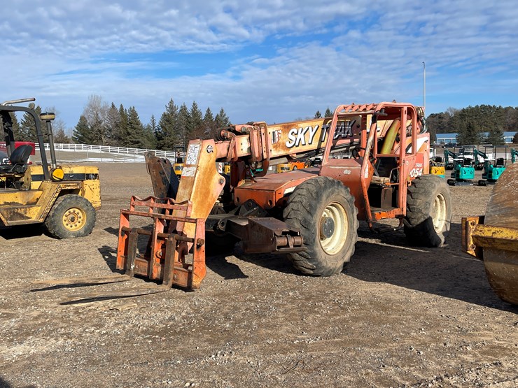 2017-sky-trak-10054-image-1