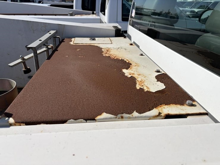 2011-chevrolet-2500-image-27