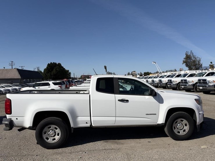 2017-chevrolet-colorado-image-8