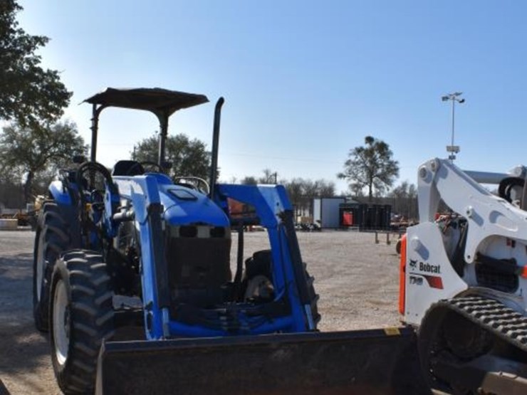 new-holland-820tl-image-2