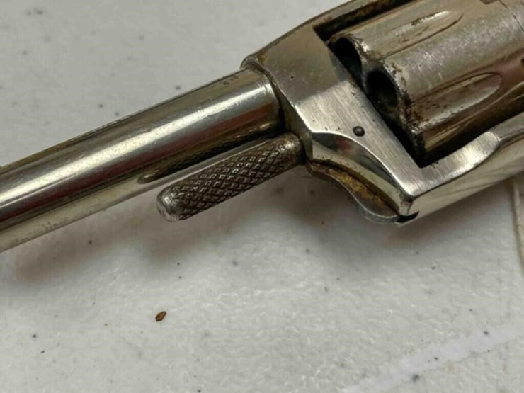 defender-revolver-image-9