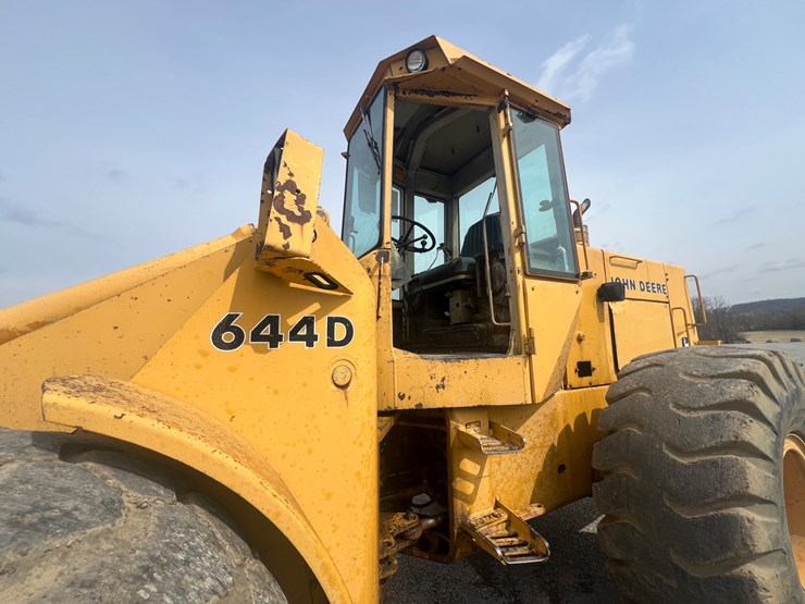 1992-john-deere-644-image-8