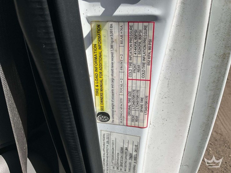 2012-ford-e350-image-6