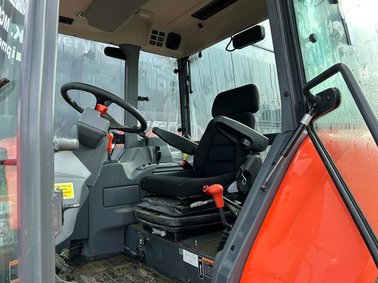 2019-kubota-m6s-111-image-19