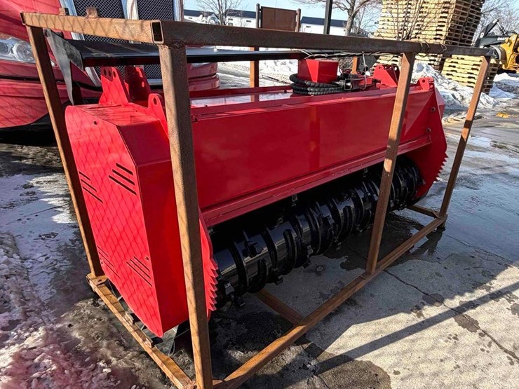 2025-giyi-mulcher-image-1