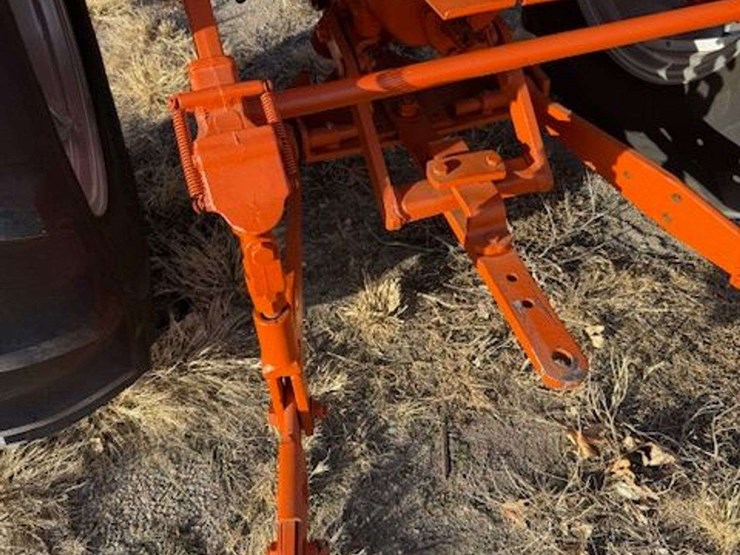 1958-allis-chalmers-d17-image-4