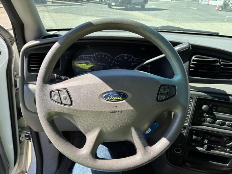 2003-ford-windstar-image-14