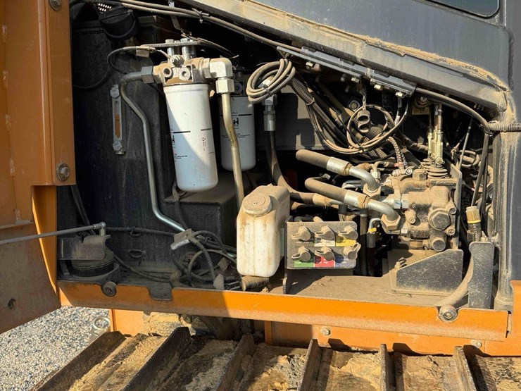 2021-case-850m-image-9