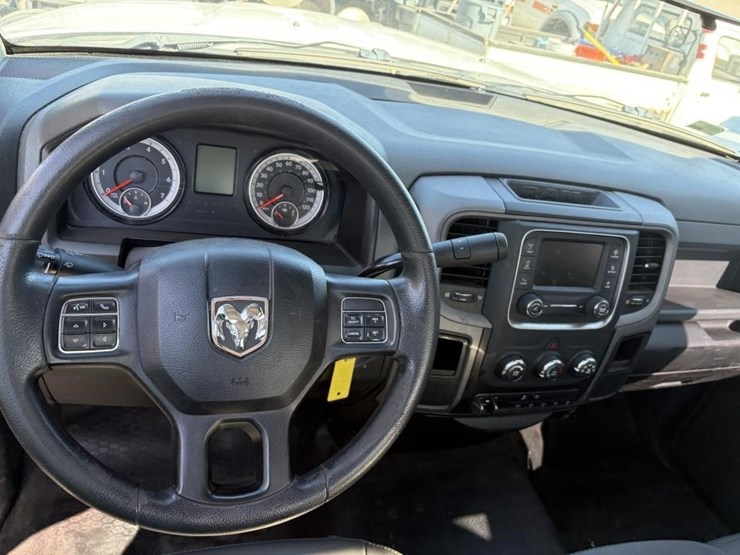 2018-dodge-2500-image-9