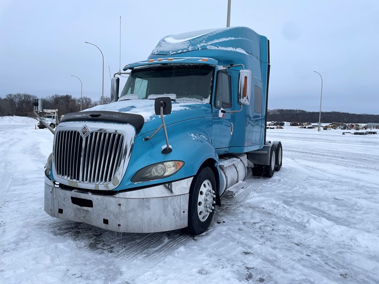 2009-international-prostar-image-1