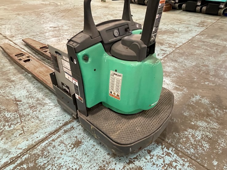 #230-•-2019-mitsubishi-electric-ride-on-pallet-jack-image-9