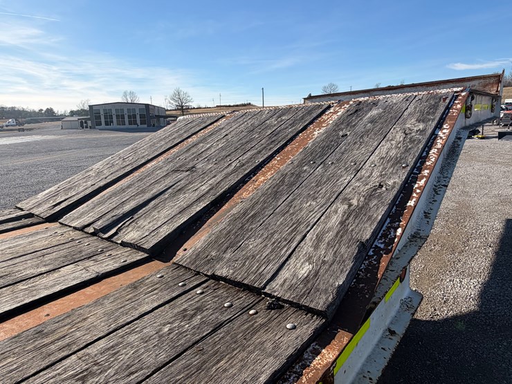 #30964-•-2004-ferree-lt-35t-tandem-axle-lowboy-trailer-image-4