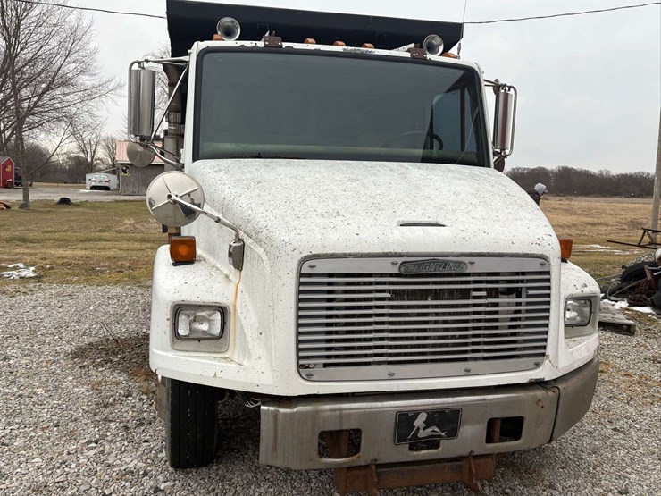 1996-freightliner-dump-truck-image-3