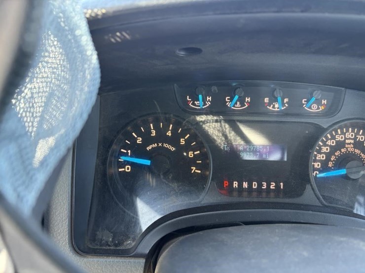 2013-ford-f150-xl-image-12