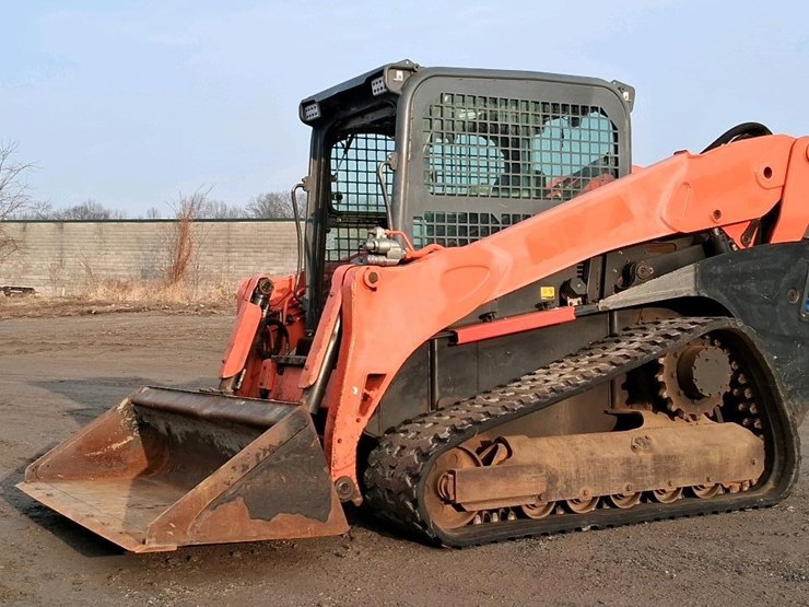 2017-kubota-3800-image-1