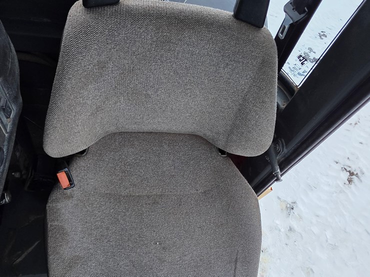 1998-jcb-185-65-image-30