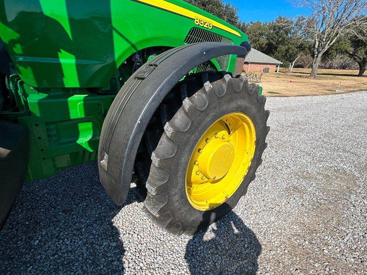 2004-john-deere-8320-image-29