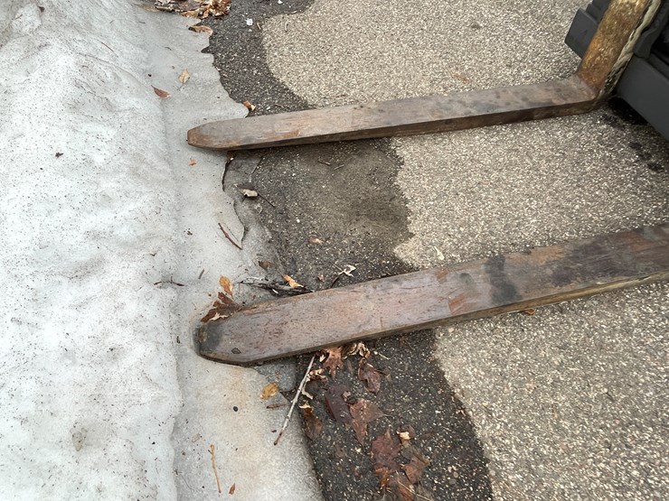 #4214-•-2008-hyster-fortis-60-lp-forklift-image-9