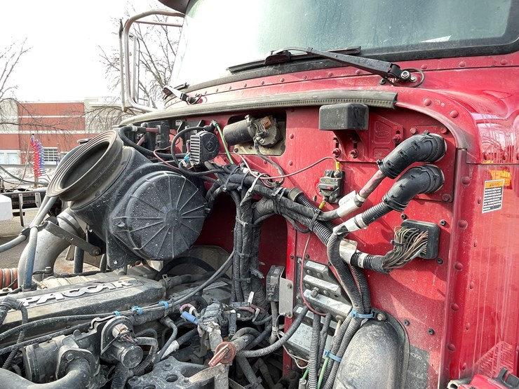 2018-peterbilt-337-image-61