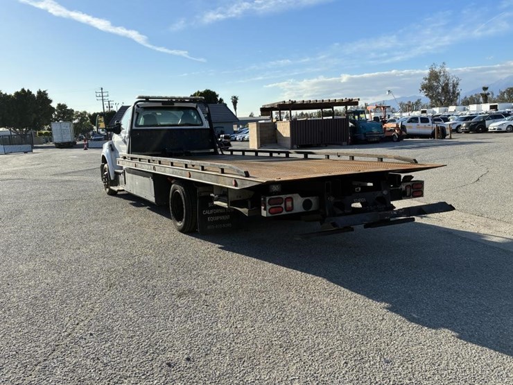 2016-ford-f650-image-4