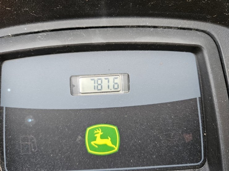 john-deere-x300-image-17