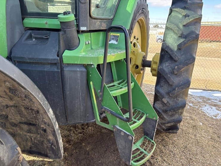john-deere-8310r-image-7