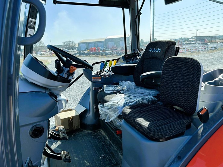 2023-white-251-image-8