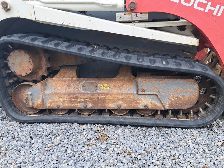 2014-takeuchi-tl10-image-18