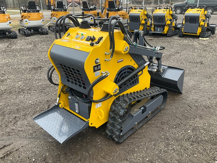 #1011-•-unused-landhero-t460-mini-skid-steer-loader-image-4