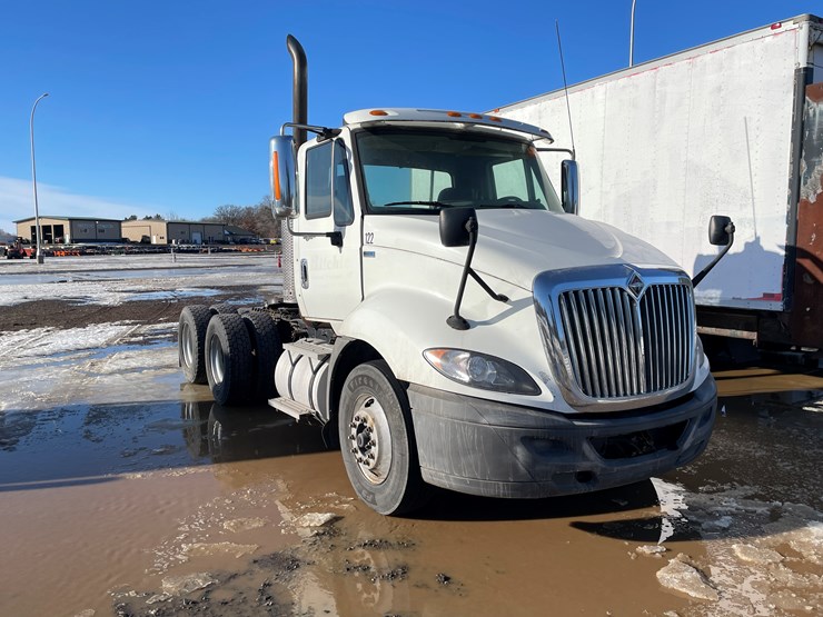 2012-international-prostar-image-4