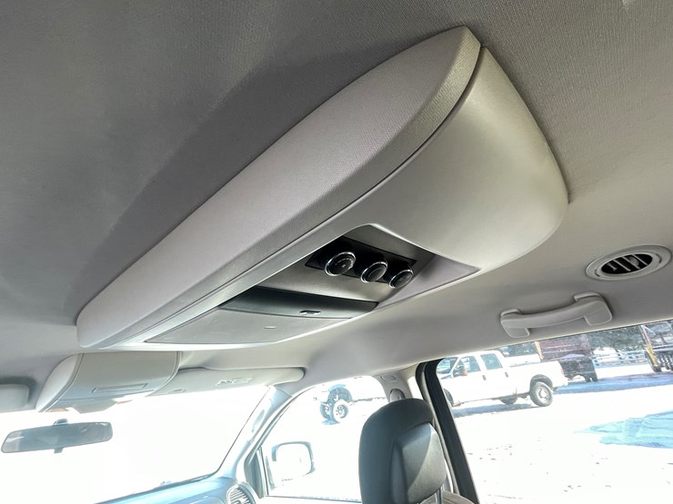 2013-dodge-grand-caravan-image-39