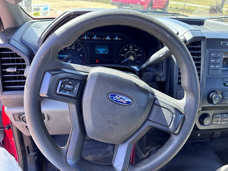 2018-ford-f150-xl-image-9