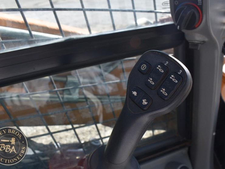 2023-case-tv450b-image-51