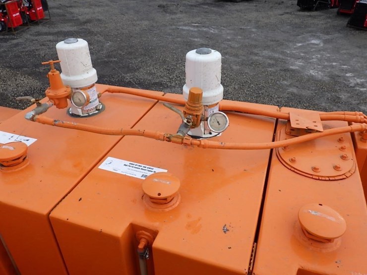 2004-ford-f650-image-16