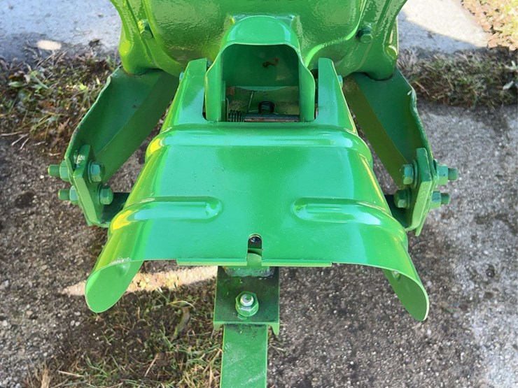 john-deere-model-b-image-42