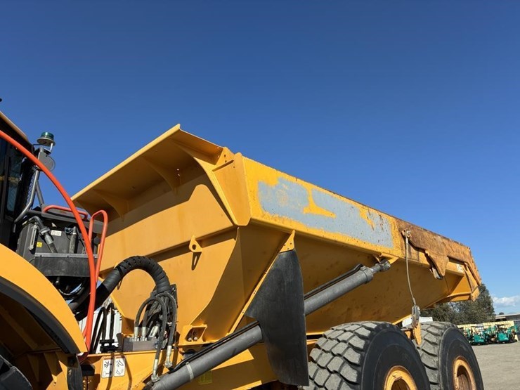 2018-volvo-a45g-image-12