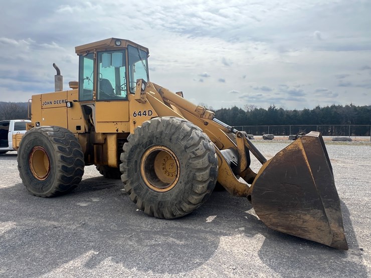 1992-john-deere-644-image-2